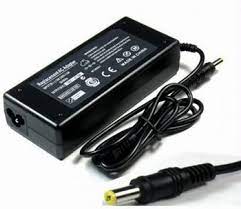 Hewlett-Packard (HP) 417220-001  AC Adapter Charger